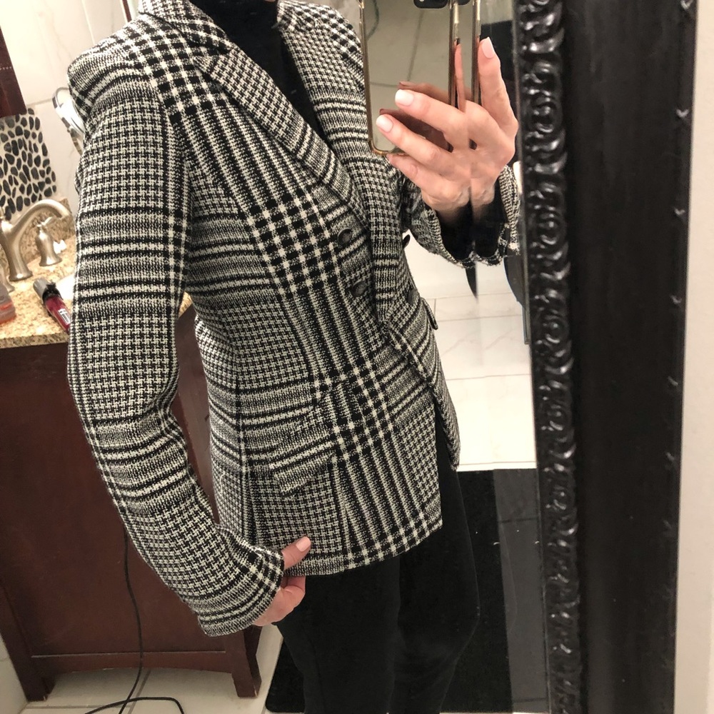 Beautiful plaid blazer. WHBM like new! Size 6